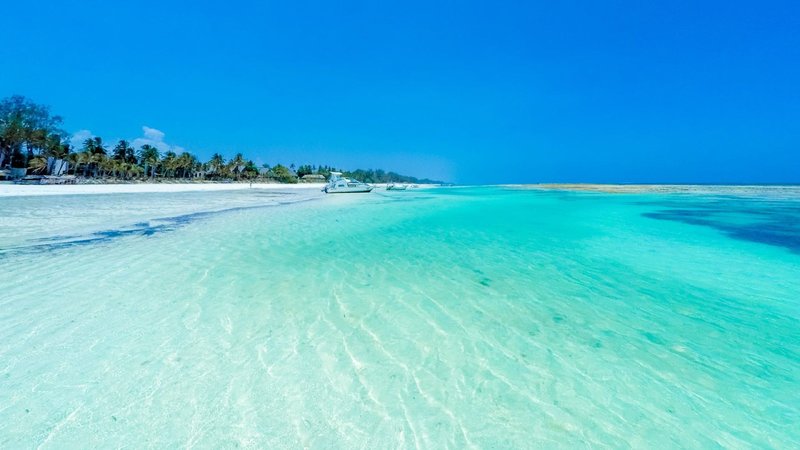 Nomad Beach Resort 9