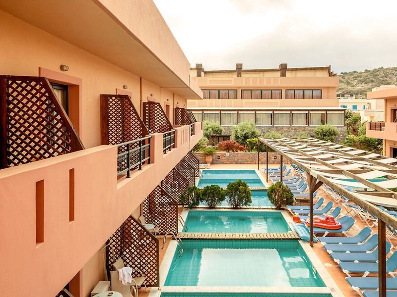 Vasia Resort & Spa  5