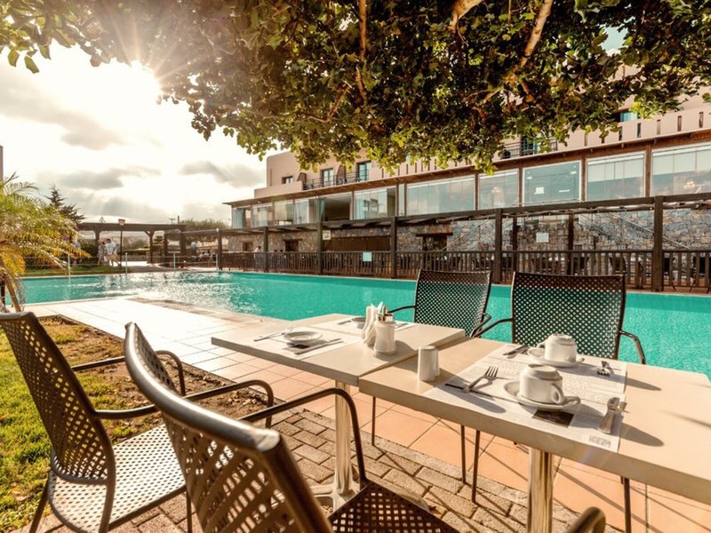 Vasia Resort & Spa  8