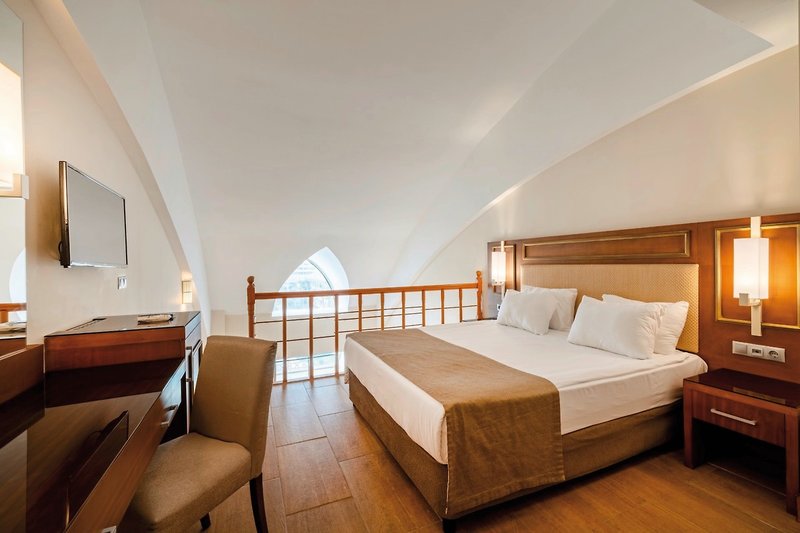 Crystal Prestige Elite 11