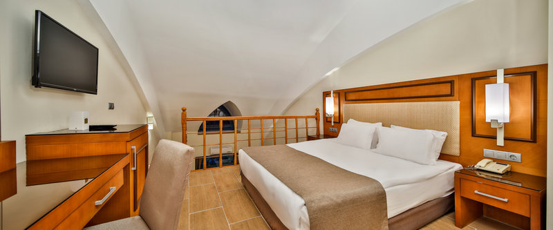 Crystal Prestige Elite 28