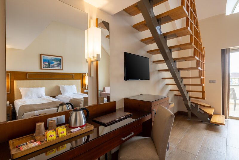 Crystal Prestige Elite 81