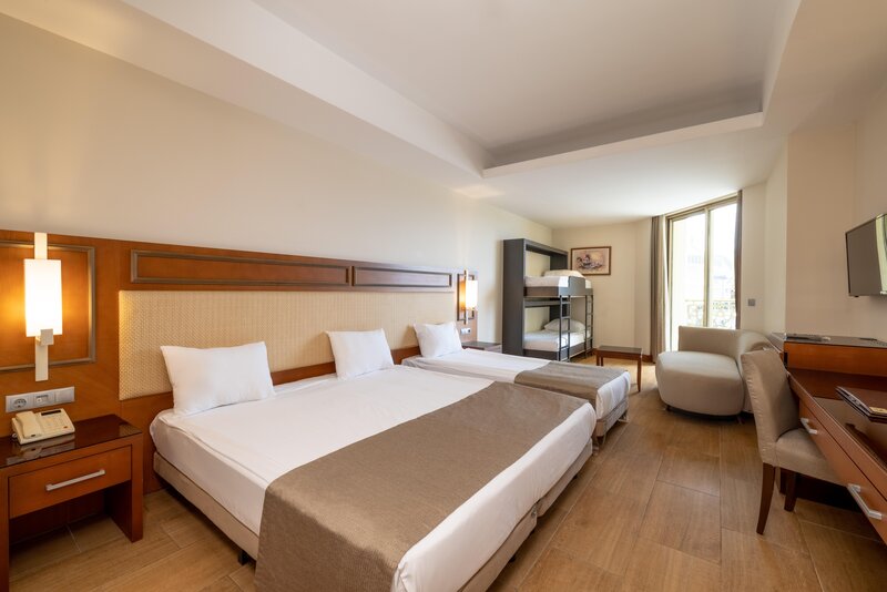 Crystal Prestige Elite 33