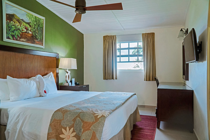 Blue Horizons Garden Resort 9