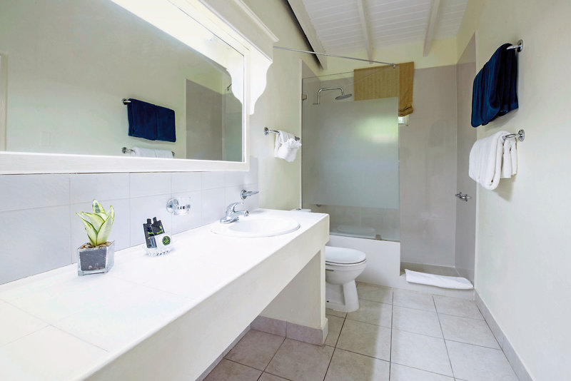 Blue Horizons Garden Resort 33