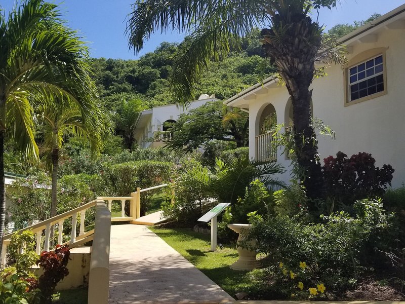 Blue Horizons Garden Resort 1