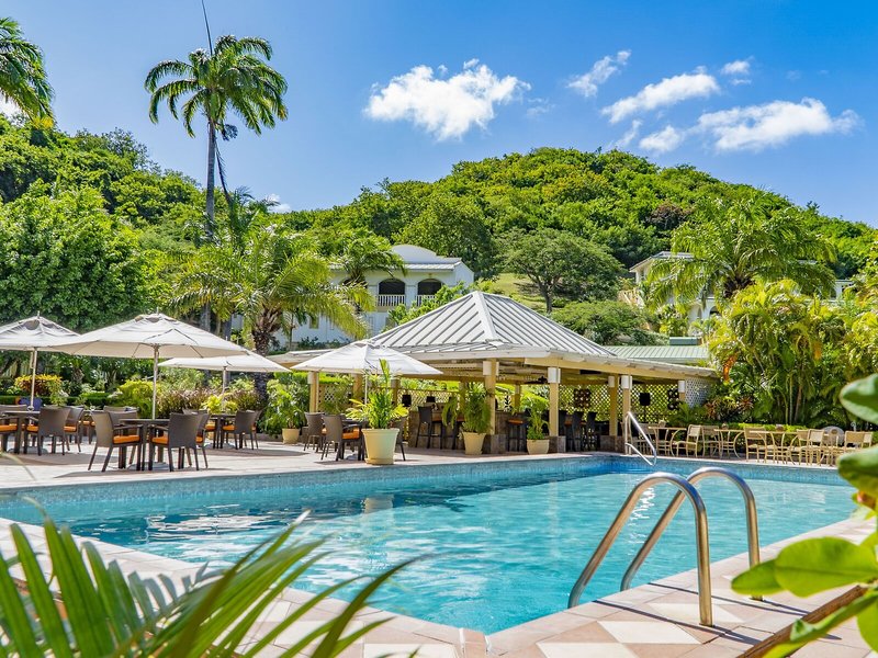 Blue Horizons Garden Resort 10