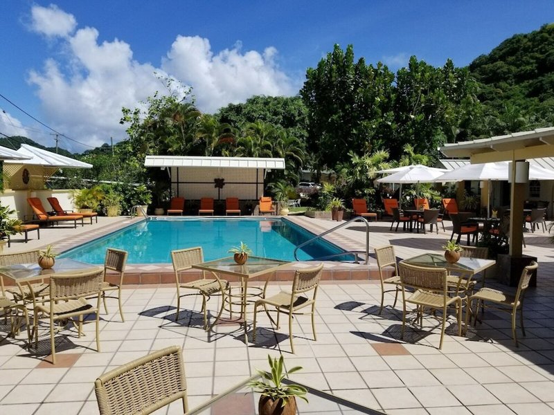 Blue Horizons Garden Resort 16