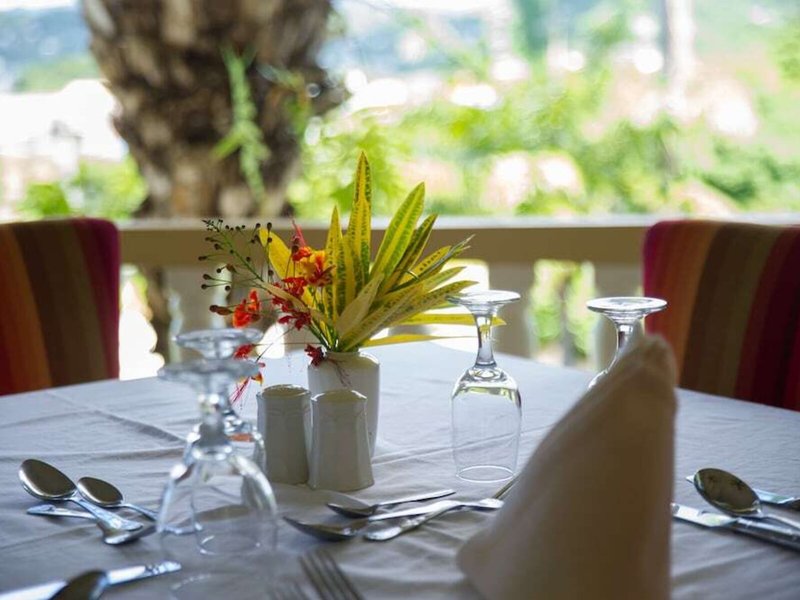 Blue Horizons Garden Resort 23