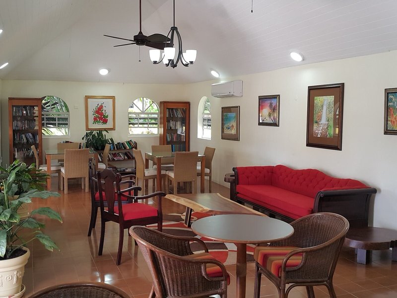 Blue Horizons Garden Resort 26