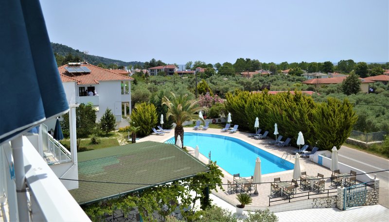 Dimitris 1