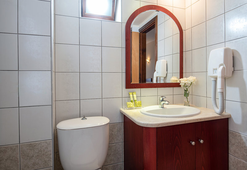 Zeus Kassandra Lagoon 10