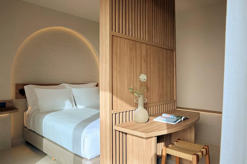 Zeus Kassandra Lagoon 25