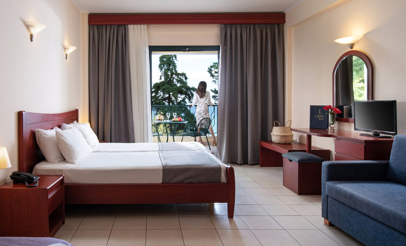 Zeus Kassandra Lagoon 4