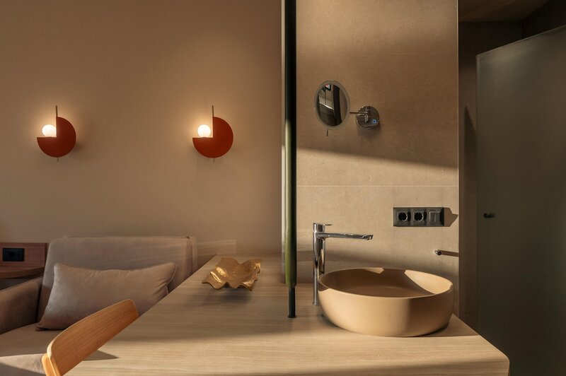 Zeus Kassandra Lagoon 22