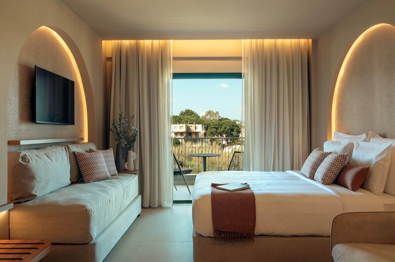 Zeus Kassandra Lagoon 44