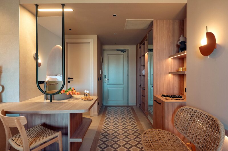 Zeus Kassandra Lagoon 47