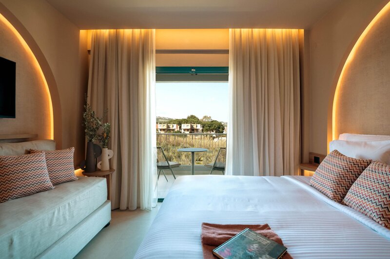 Zeus Kassandra Lagoon 49