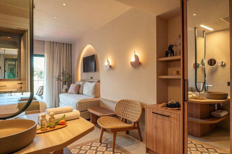 Zeus Kassandra Lagoon 58