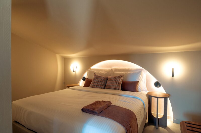 Zeus Kassandra Lagoon 62