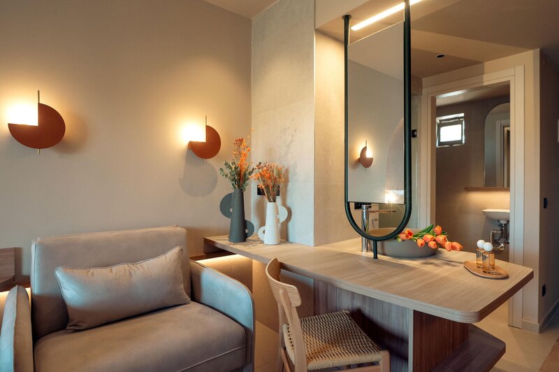 Zeus Kassandra Lagoon 65