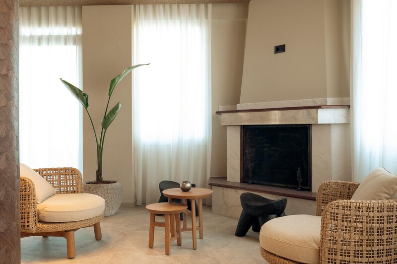 Zeus Kassandra Lagoon 120