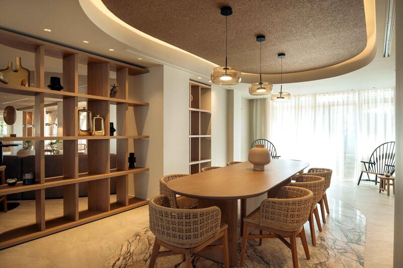 Zeus Kassandra Lagoon 127