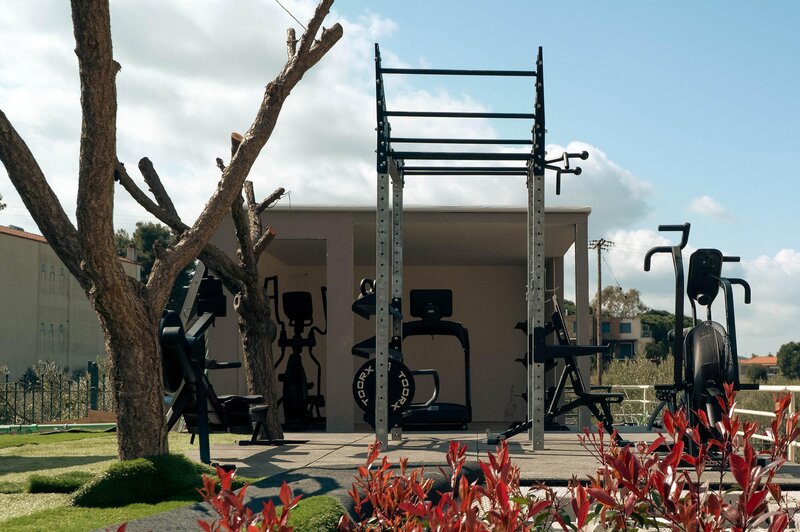 Zeus Kassandra Lagoon 134