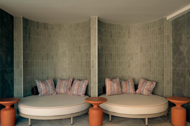 Zeus Kassandra Lagoon 138