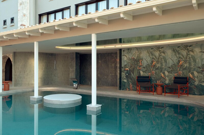 Zeus Kassandra Lagoon 140