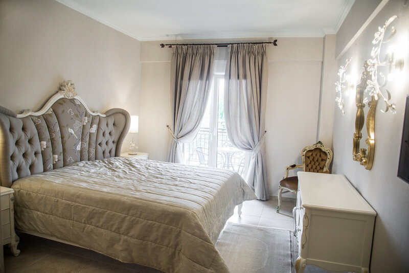 Achtis Hotel 8
