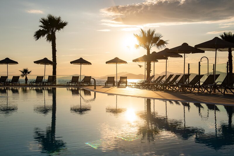 Aeolos Beach Hotel 11