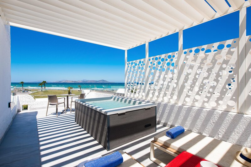 Aeolos Beach Hotel 9