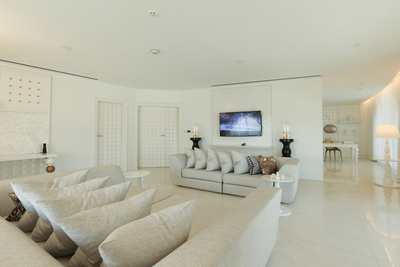 Mondrian Doha 9