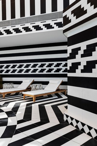 Mondrian Doha 7