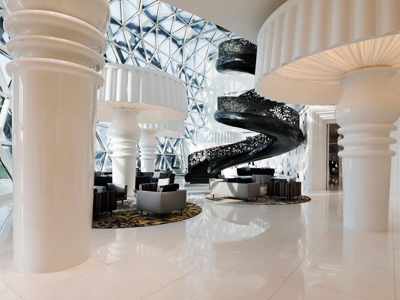Mondrian Doha 10