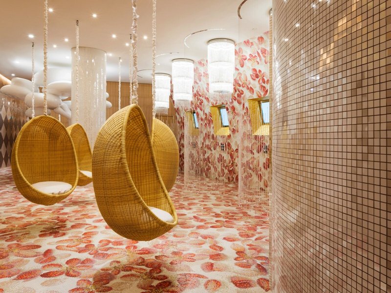 Mondrian Doha 30