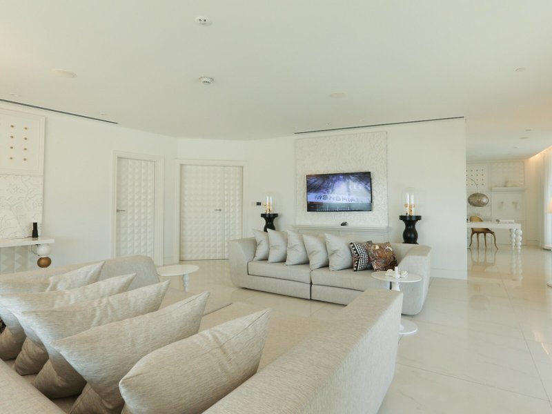 Mondrian Doha 33