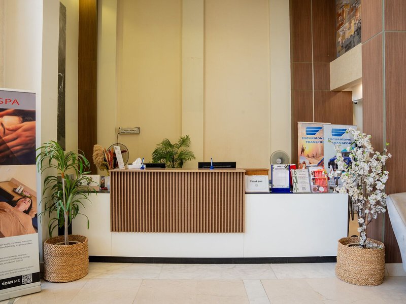 Rivoli Suites 16