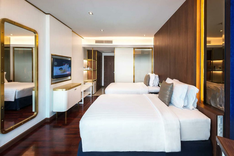 A-One The Royal Cruise Hotel & New Wing Hotel 9