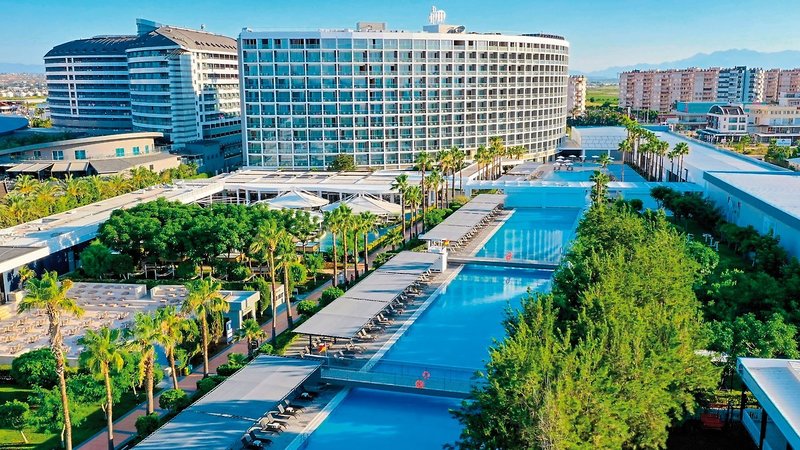 Crystal Centro Resort 2