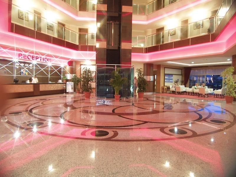 Club Side Coast Hotel 3