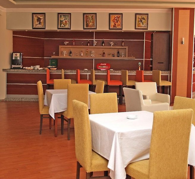 Club Side Coast Hotel 6