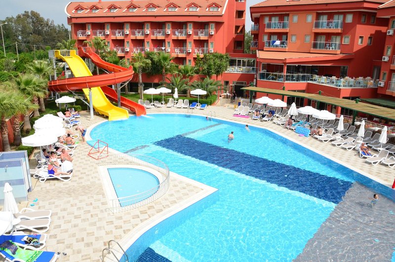 Club Side Coast Hotel 17