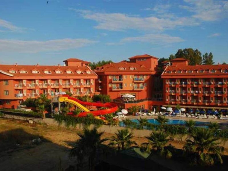 Club Side Coast Hotel 5 - Exterior