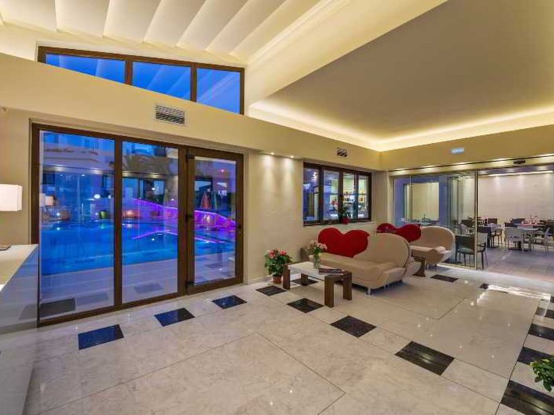 Oscar Suites & Village 14
