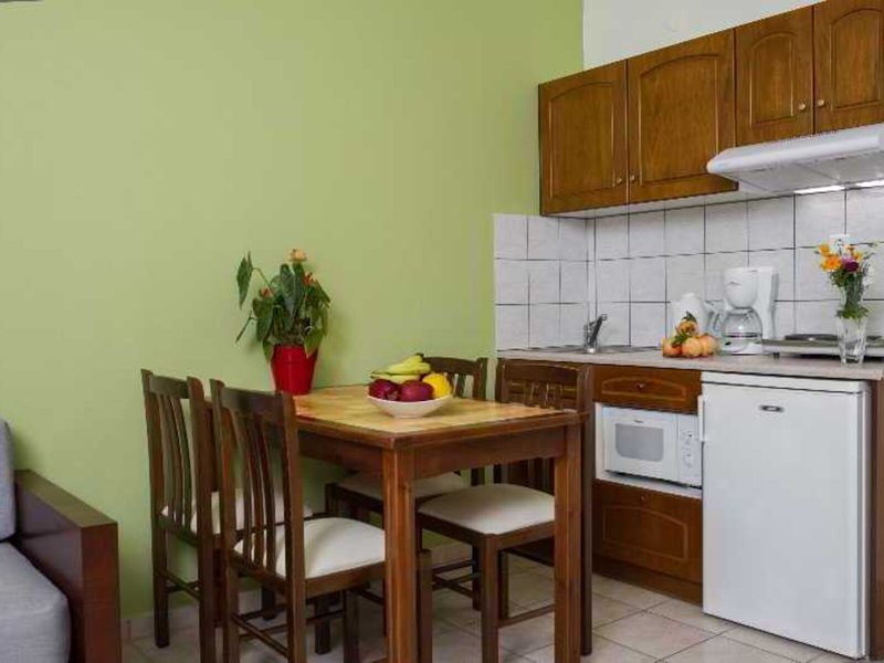 Oscar Suites & Village 18