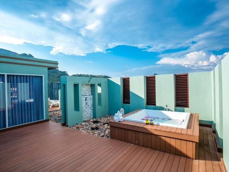 Phi Phi Harbour View Hotel 18