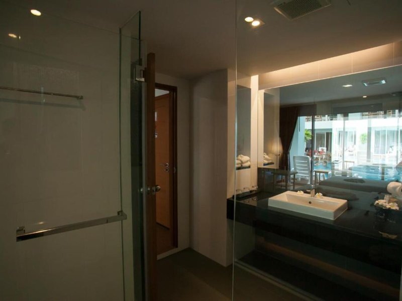 Phi Phi Harbour View Hotel 37