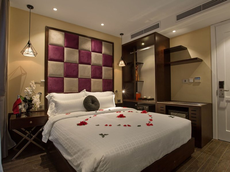 La Storia Hotel 33